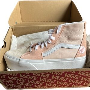 NEW IN BOX *** Sk-8 Hi Tapered color block Peach Vans. brand new Size 6.0 women